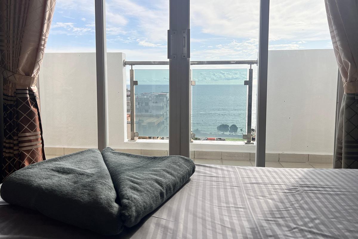 tequila-holidays-azure-horizon-wellawatta-home-04