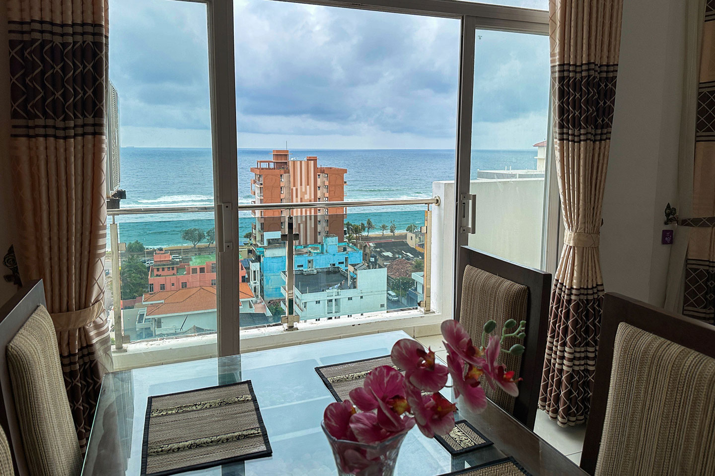 tequila-holidays-azure-horizon-wellawatta-gallery-07