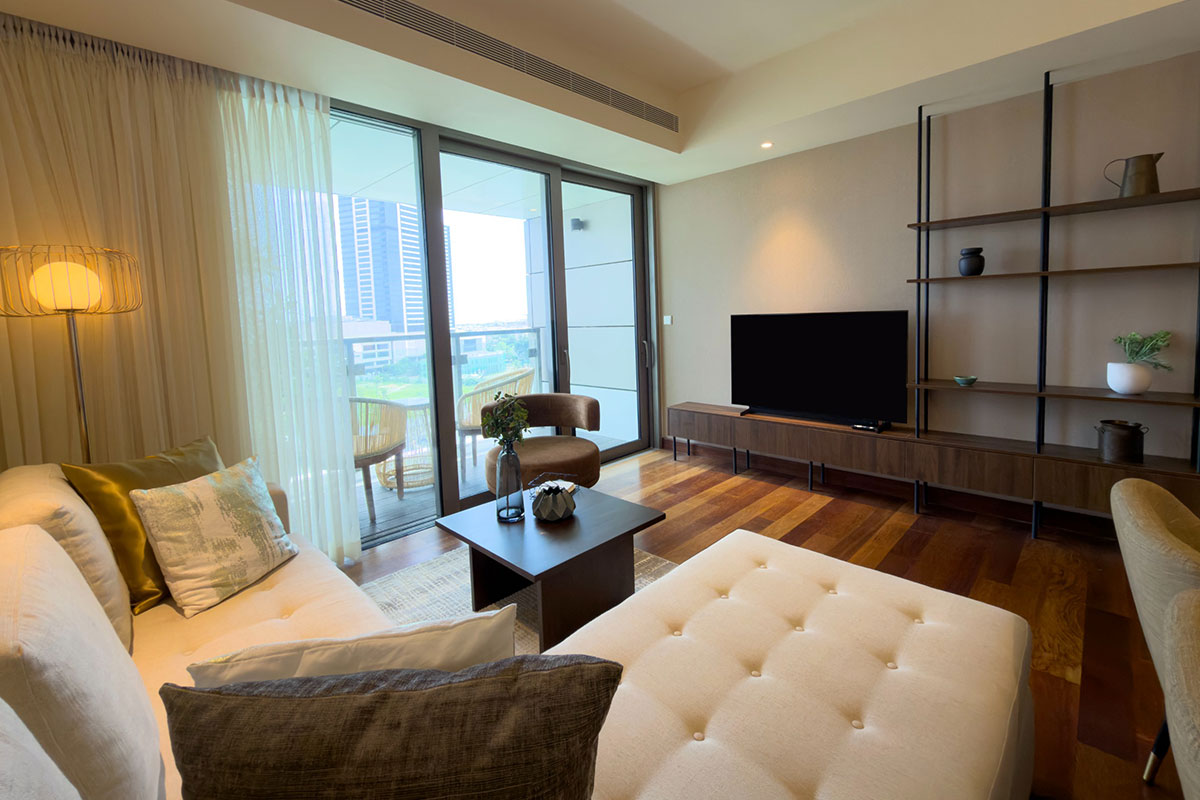 cinnamon-life-apartment-azure-lake-&-sea-view-01